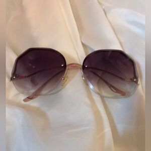 Elegant Purple Sunglasses